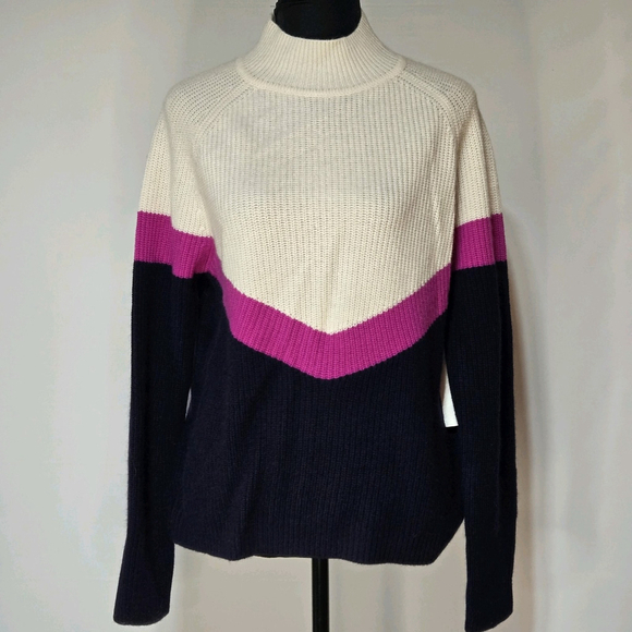 Aqua Bloomingdale’s 100% Cashmere Mock Neck Colorblock Navy Pink Sweater Med NWT - Picture 2 of 8